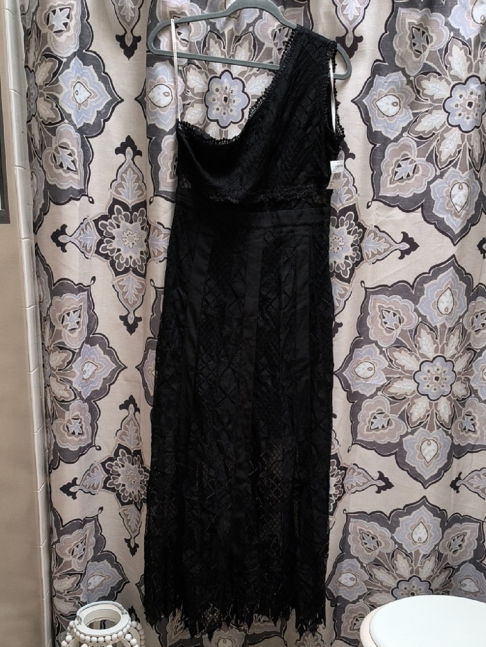 FOXIEDOX from NORDSTROM Black One-Shoulder Lace Midi Dress
